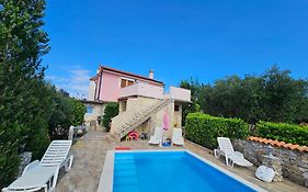 Villa Kate, With A Private Swimming Pool And Garden